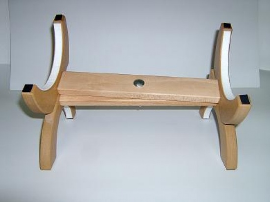 Rotating stand for bobbin lace